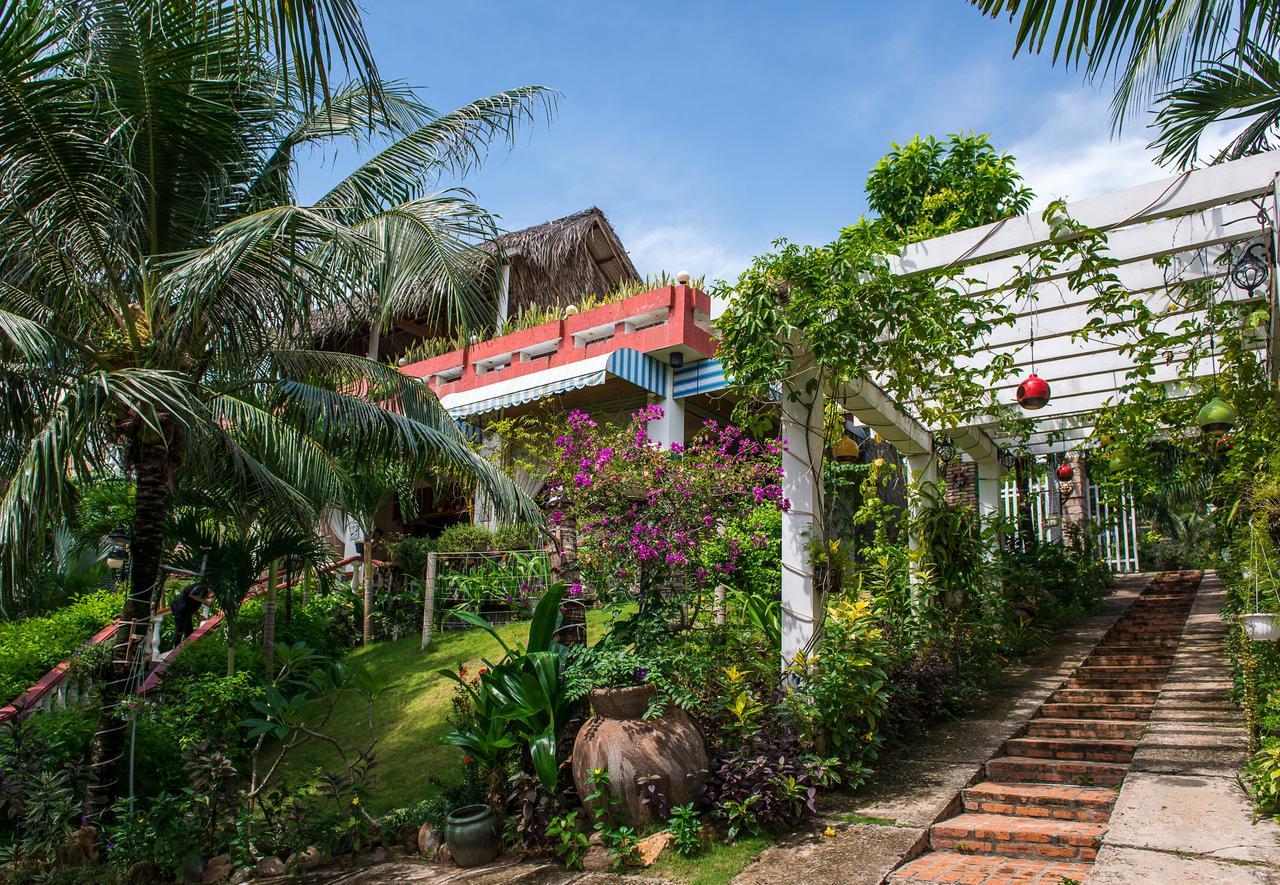 Veranda Beach Place Hotel Phan Thiet Bagian luar foto