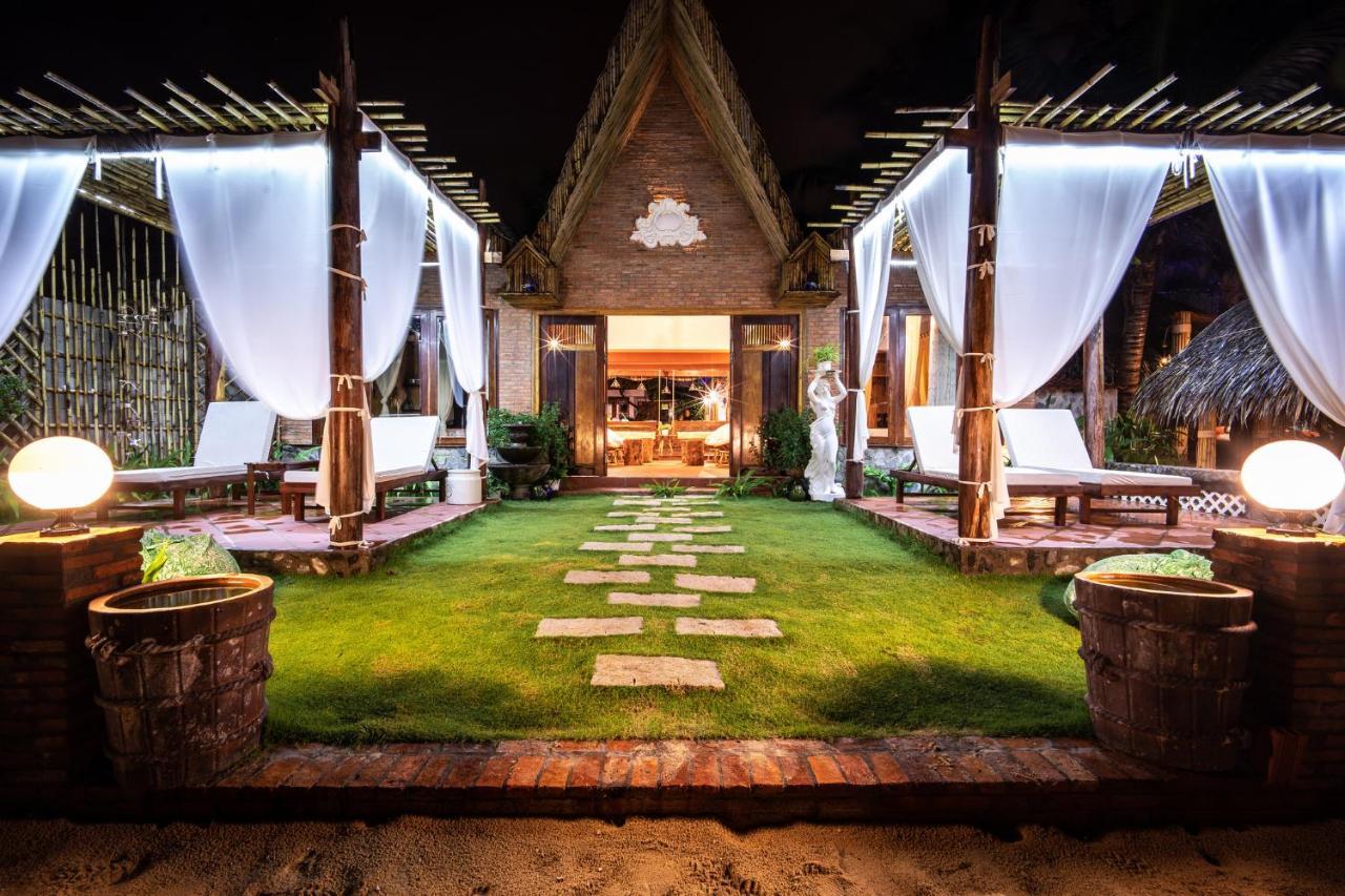 Veranda Beach Place Hotel Phan Thiet Bagian luar foto