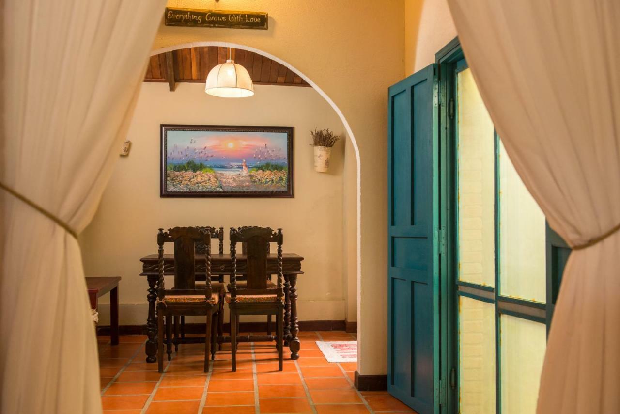 Veranda Beach Place Hotel Phan Thiet Bagian luar foto