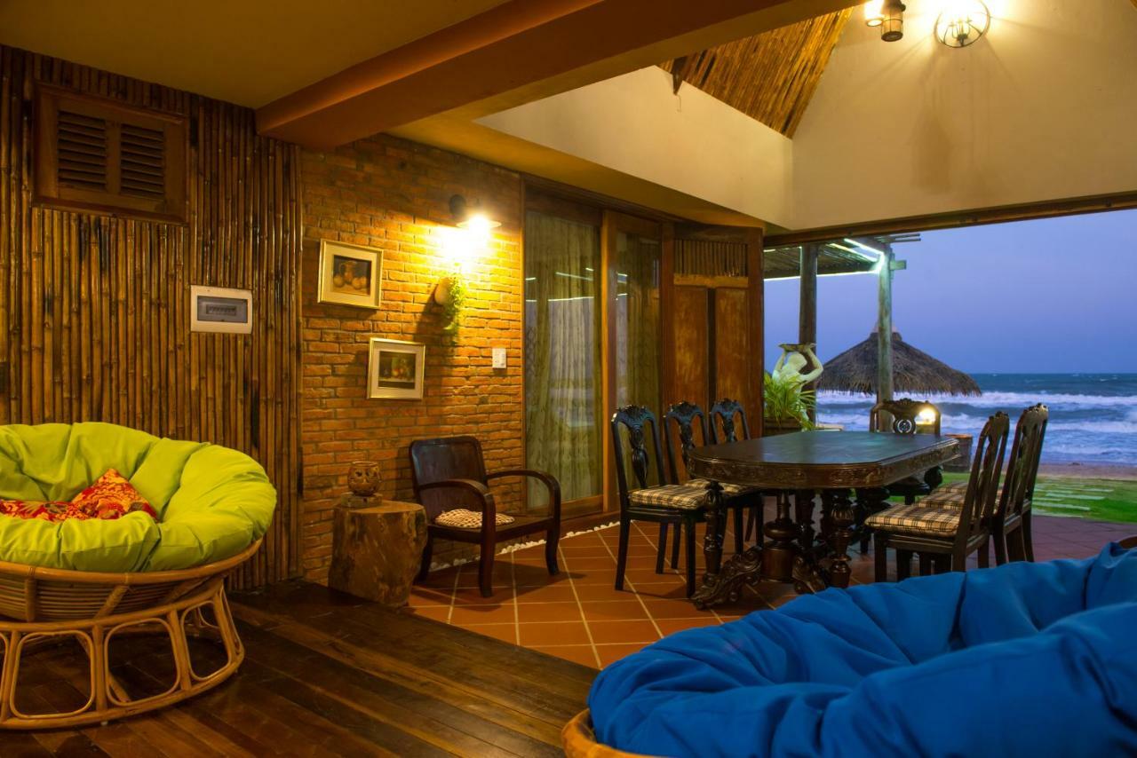Veranda Beach Place Hotel Phan Thiet Bagian luar foto