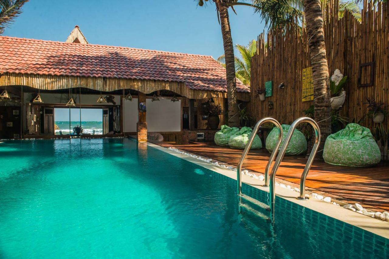 Veranda Beach Place Hotel Phan Thiet Bagian luar foto